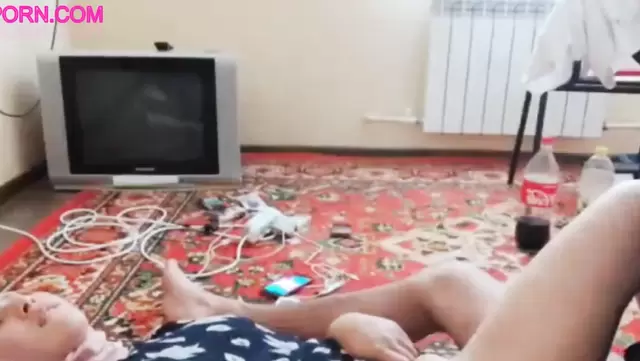 Teen Kyrgyzstani teen's authentic orgasm